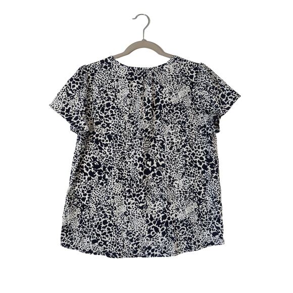 Hilary Radley Printed Blouse Short Sleeve Navy Small Top Tee Layering Workwear - Picture 2 of 10